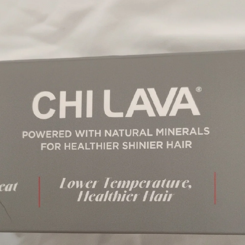 CHI Lava Hair Straightening Brush - Black - Picture 9 of 12